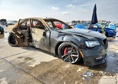 2023 Chrysler 300C z USA, uszkodzony, nr VIN 2C3CCAPJ2PH542350